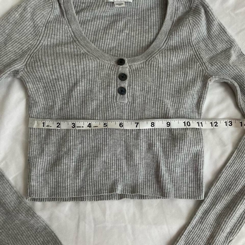 american eagle cropped top - Picture 5 of 7